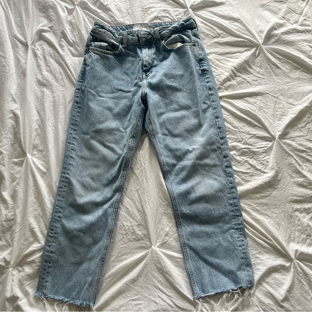 Top shop light/mid wash cropped jeans, lightly worn, size 27